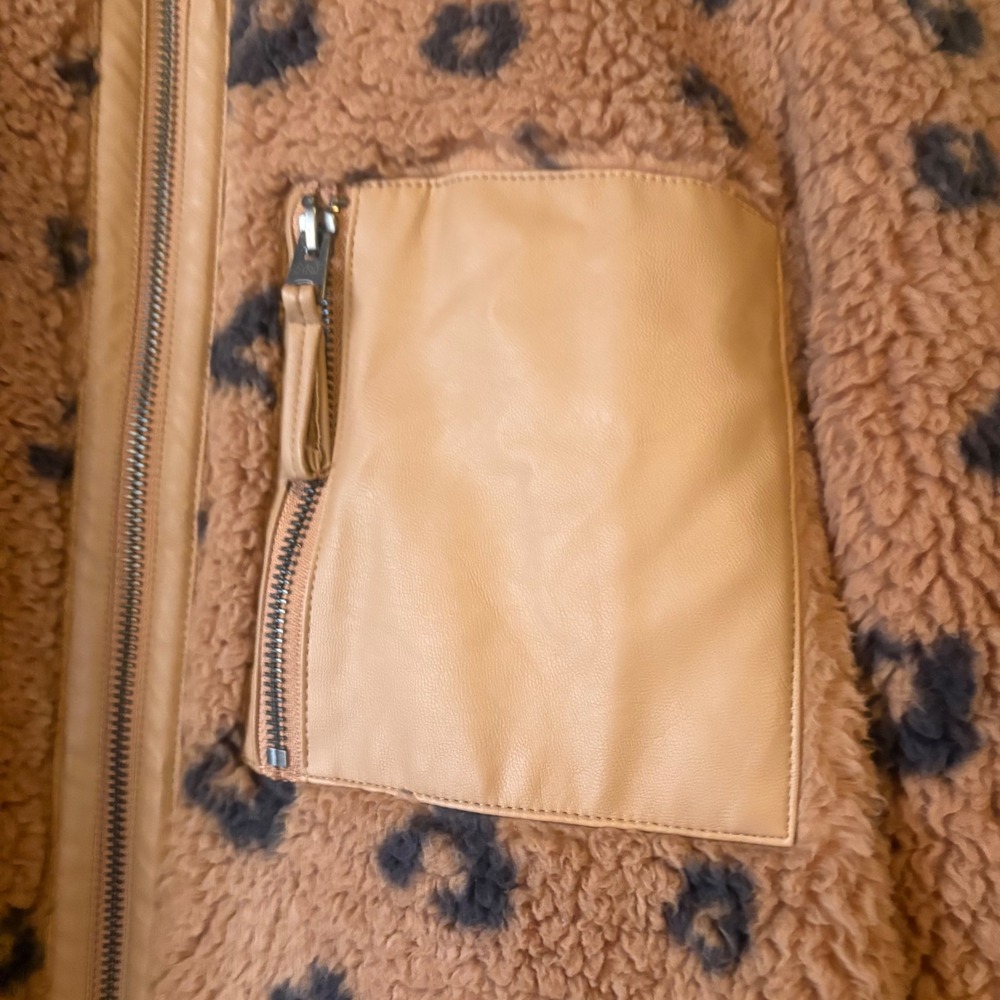 NWT Abercrombie & Fitch Leopard Print Sherpa Fleece‎ Zip Jacket Brown XL NEW - Picture 4 of 10